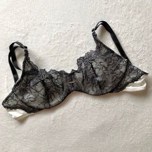 Victoria’s Secret Bra Sexy Unlined Demi Lace 34C